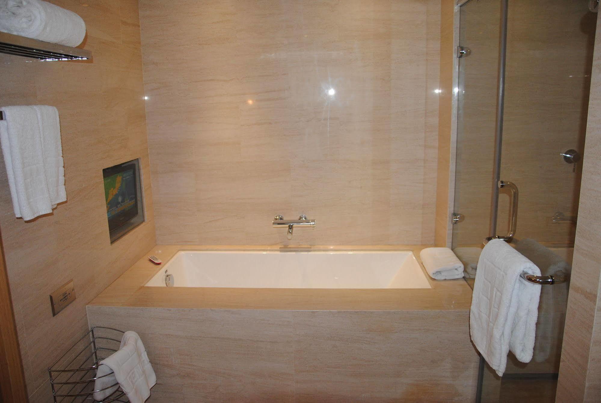 Shenyang Tianfeng International Hotel Exterior photo